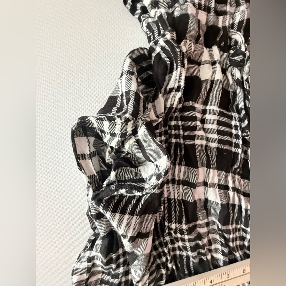 Kosmios Plaid Maxi Dress M Black White Boho Fringe Hem Pockets Tie Waist Flowy - Picture 4 of 8